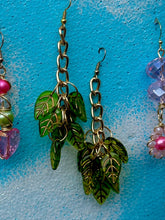 Load image into Gallery viewer, 🍃 Golden Leaf Cascade Earrings