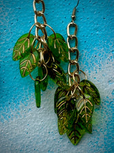 Load image into Gallery viewer, 🍃 Golden Leaf Cascade Earrings
