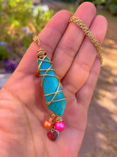 Load image into Gallery viewer, Neon Pink Pearl Fair Necklaces w/ Aura Quartz
