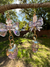 Load image into Gallery viewer, Strawberry Bow Earrings With Rose Quartz
